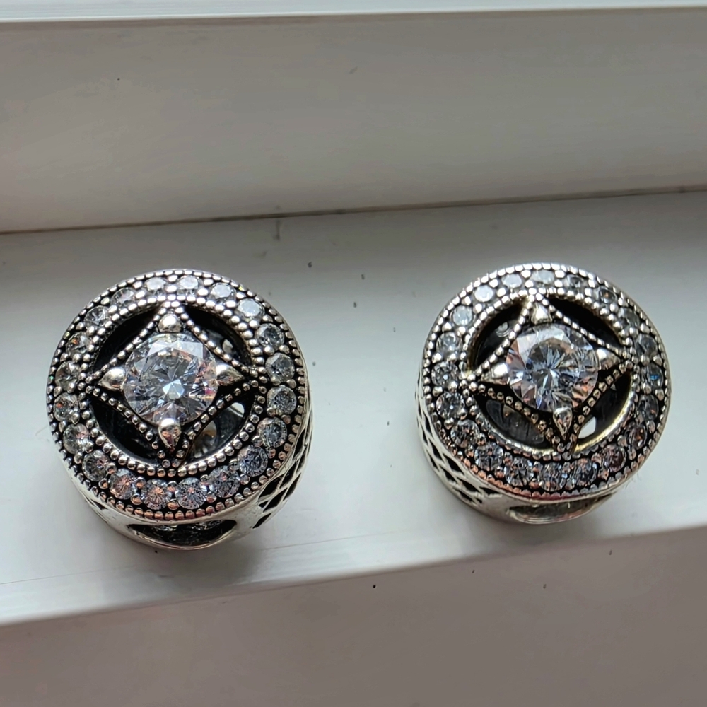 Pandora Vintage Allure charm
